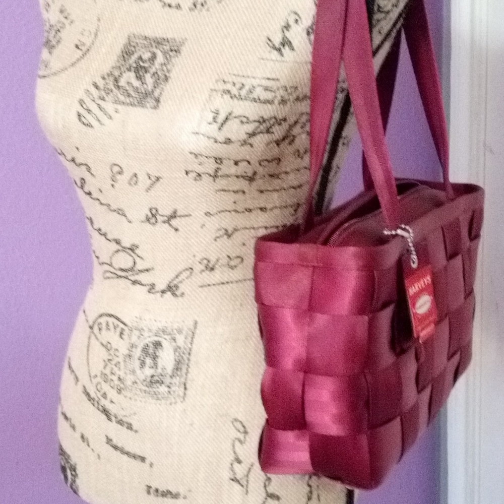 Harvey's Seatbelt Bag-Burgandy